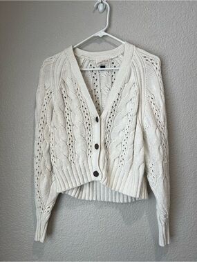 Universal Thread Cream Cardigan, S
